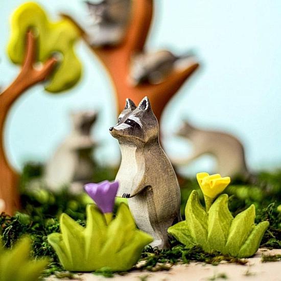 Bumbu Toys Wasbeerfamilie met boom - SET 