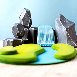 Waterval met rotsblokken en rivier - SET