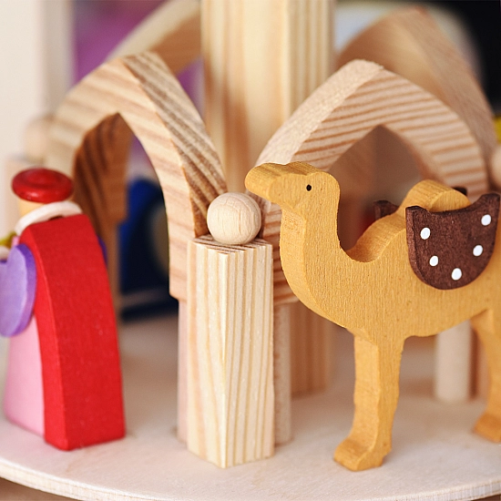Graupner Kerstpiramide met kerststal 3 etages