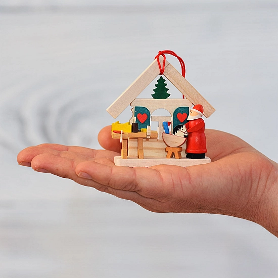 Graupner Kersthanger huisje van de kerstman in de werkplaats