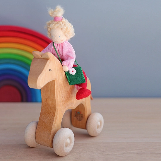 Grimm's Pop dochter Ida 