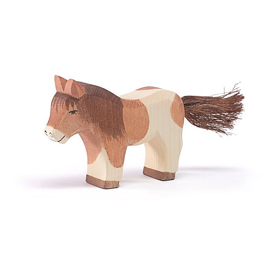 Ostheimer Shetland Pony staand